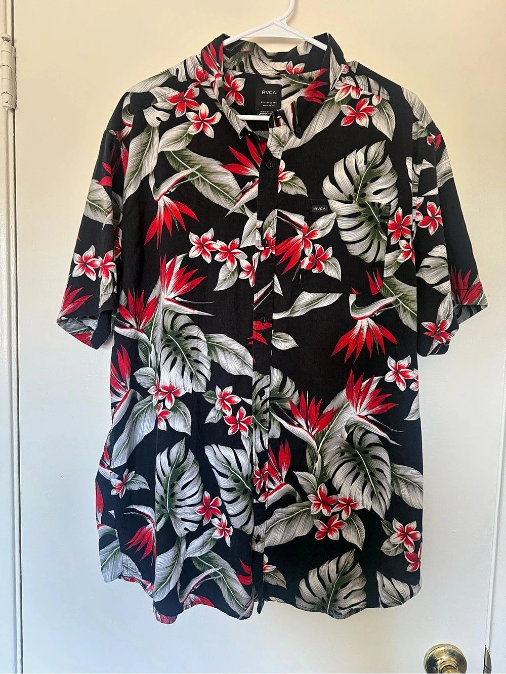 RVCA Monstera 2.0 Tropical Bird of Paradise Floral Button Up Shirt XXL